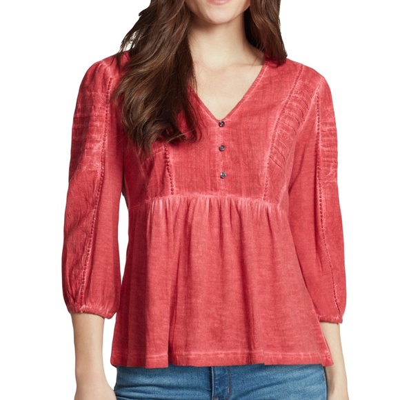 Vintage America Tops - Final Clearance 3 for $10 EUC Samba Red Button Accent Pixie Top